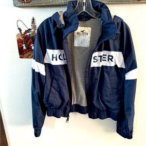 Hollister Men's Blue and White Windbreaker